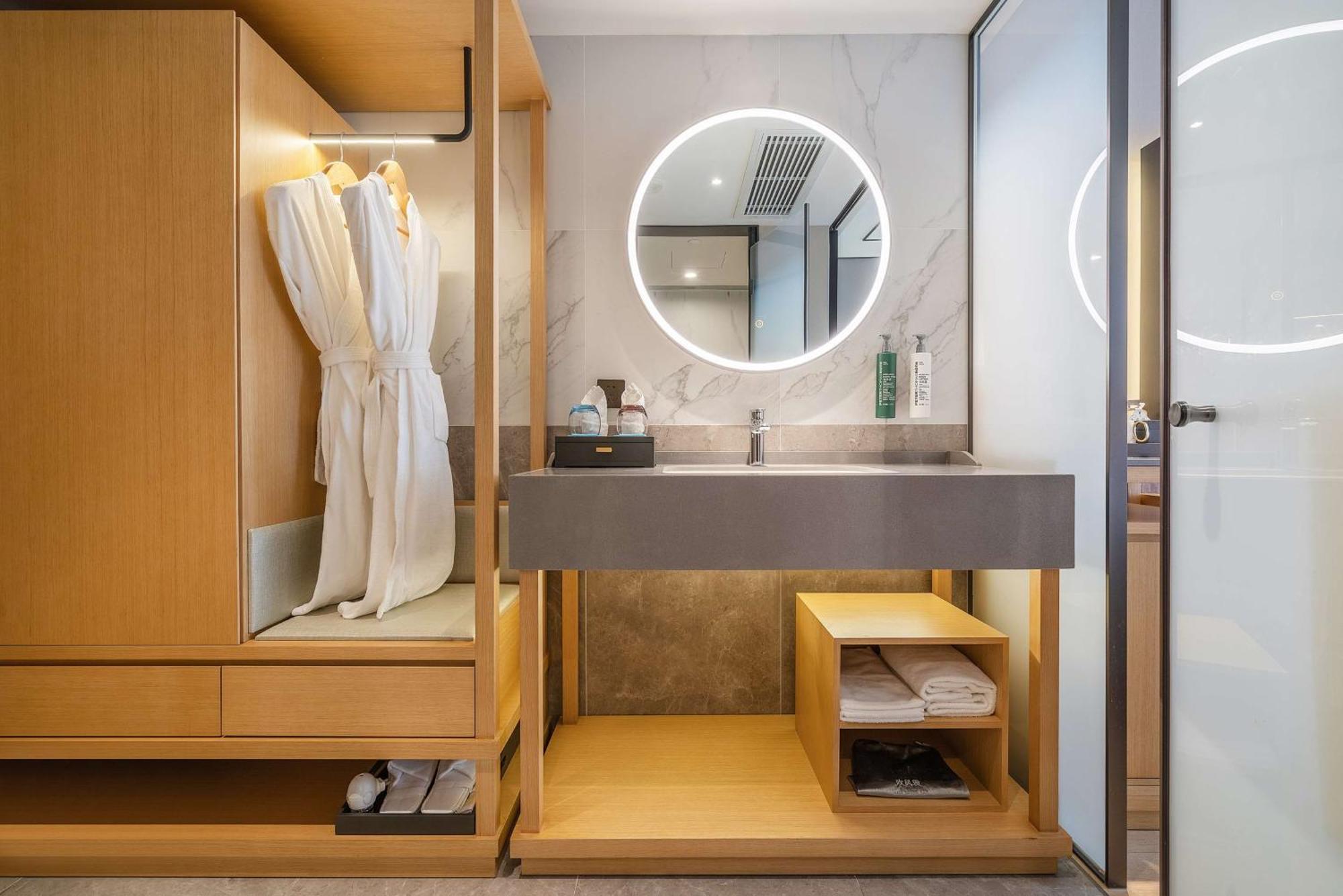 Hilton Garden Inn Chengdu Kuanzhai Alley Exterior photo