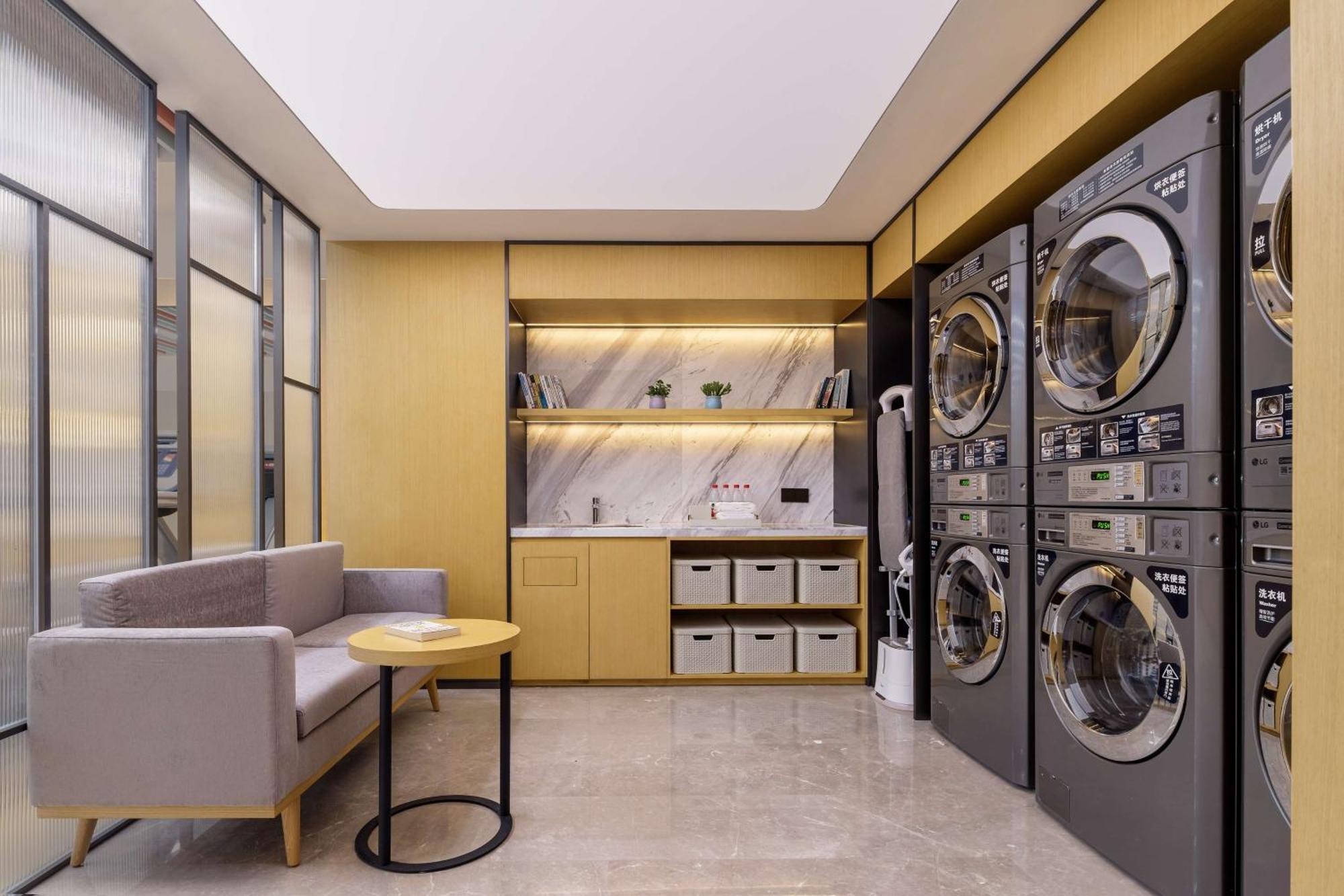Hilton Garden Inn Chengdu Kuanzhai Alley Exterior photo
