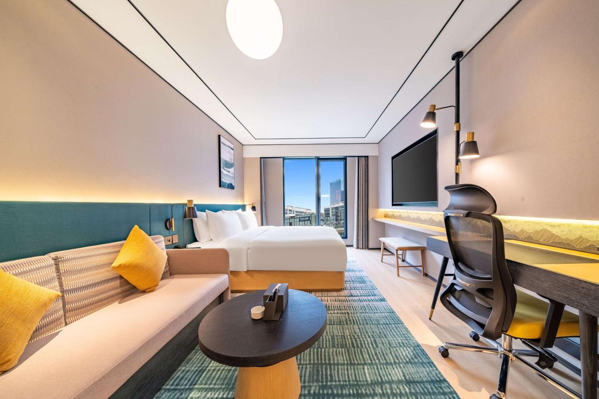 Hilton Garden Inn Chengdu Kuanzhai Alley Exterior photo