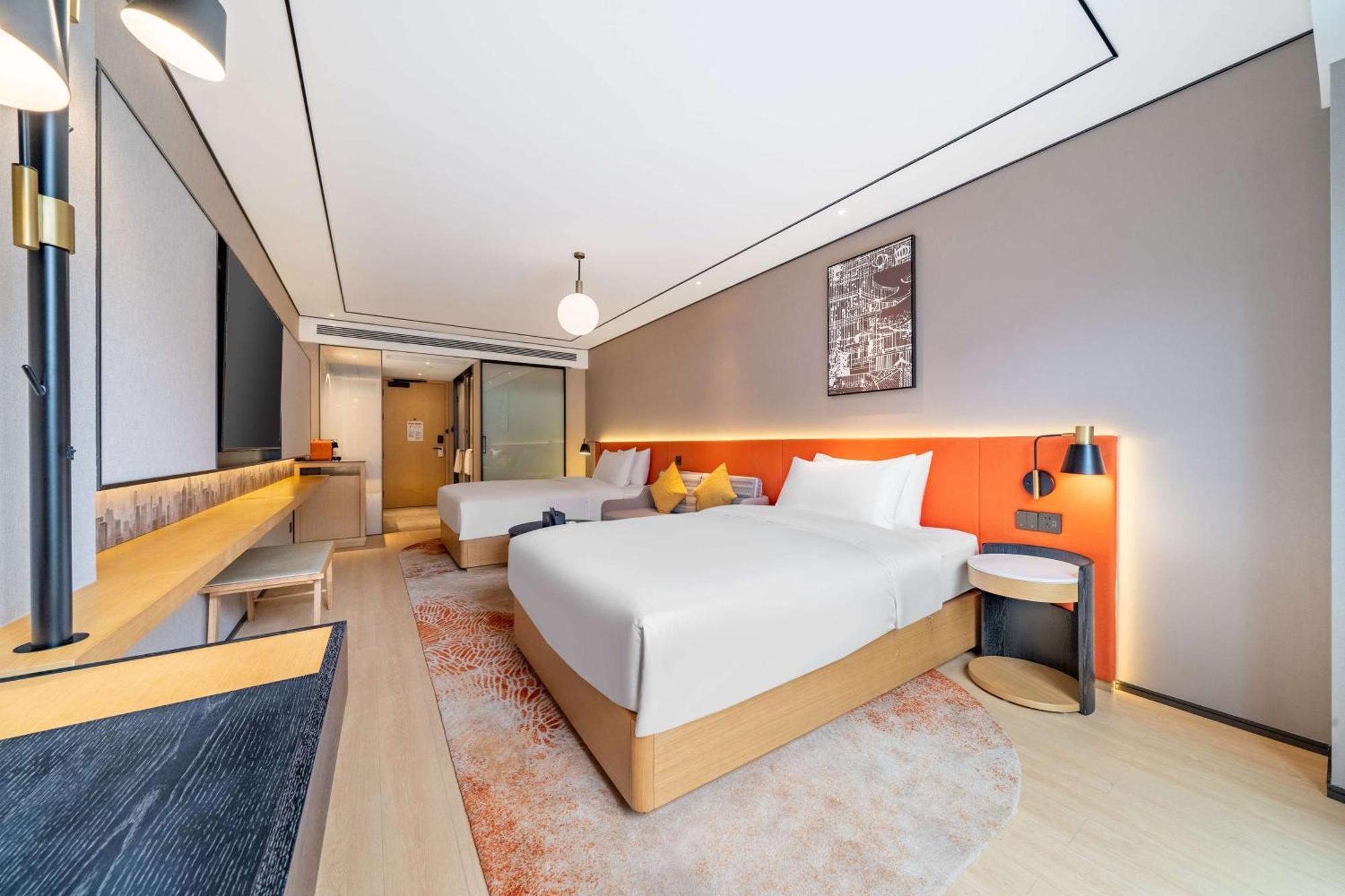 Hilton Garden Inn Chengdu Kuanzhai Alley Exterior photo