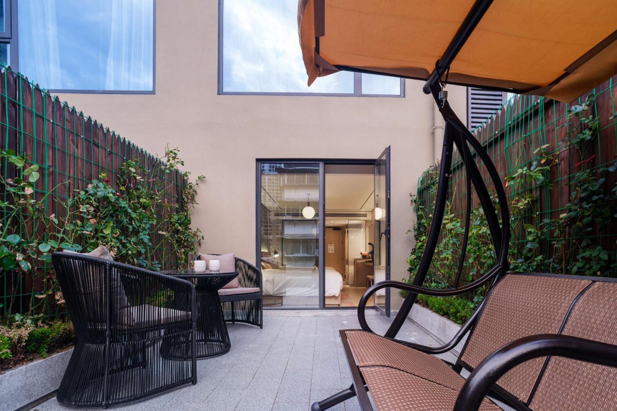 Hilton Garden Inn Chengdu Kuanzhai Alley Exterior photo