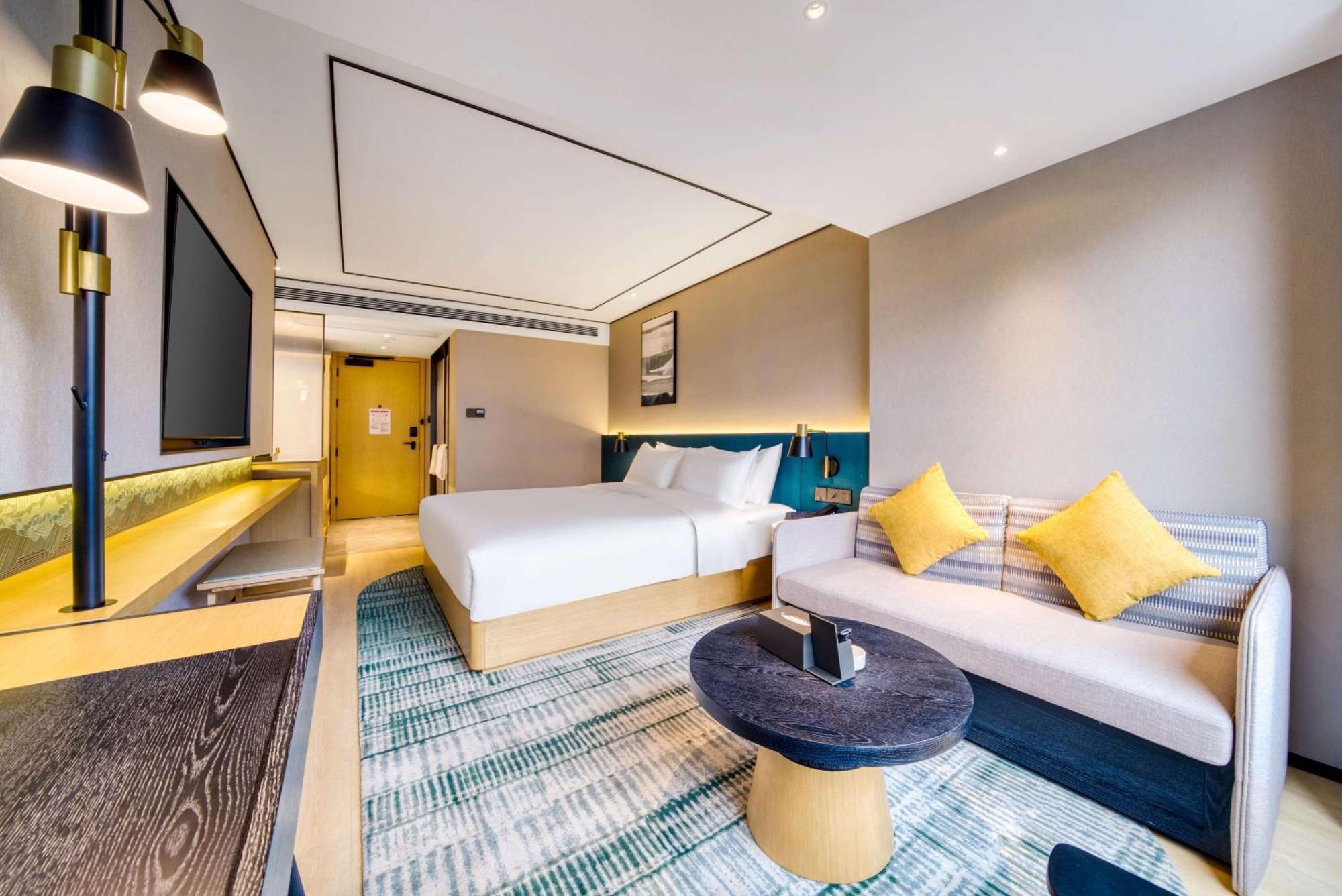 Hilton Garden Inn Chengdu Kuanzhai Alley Exterior photo