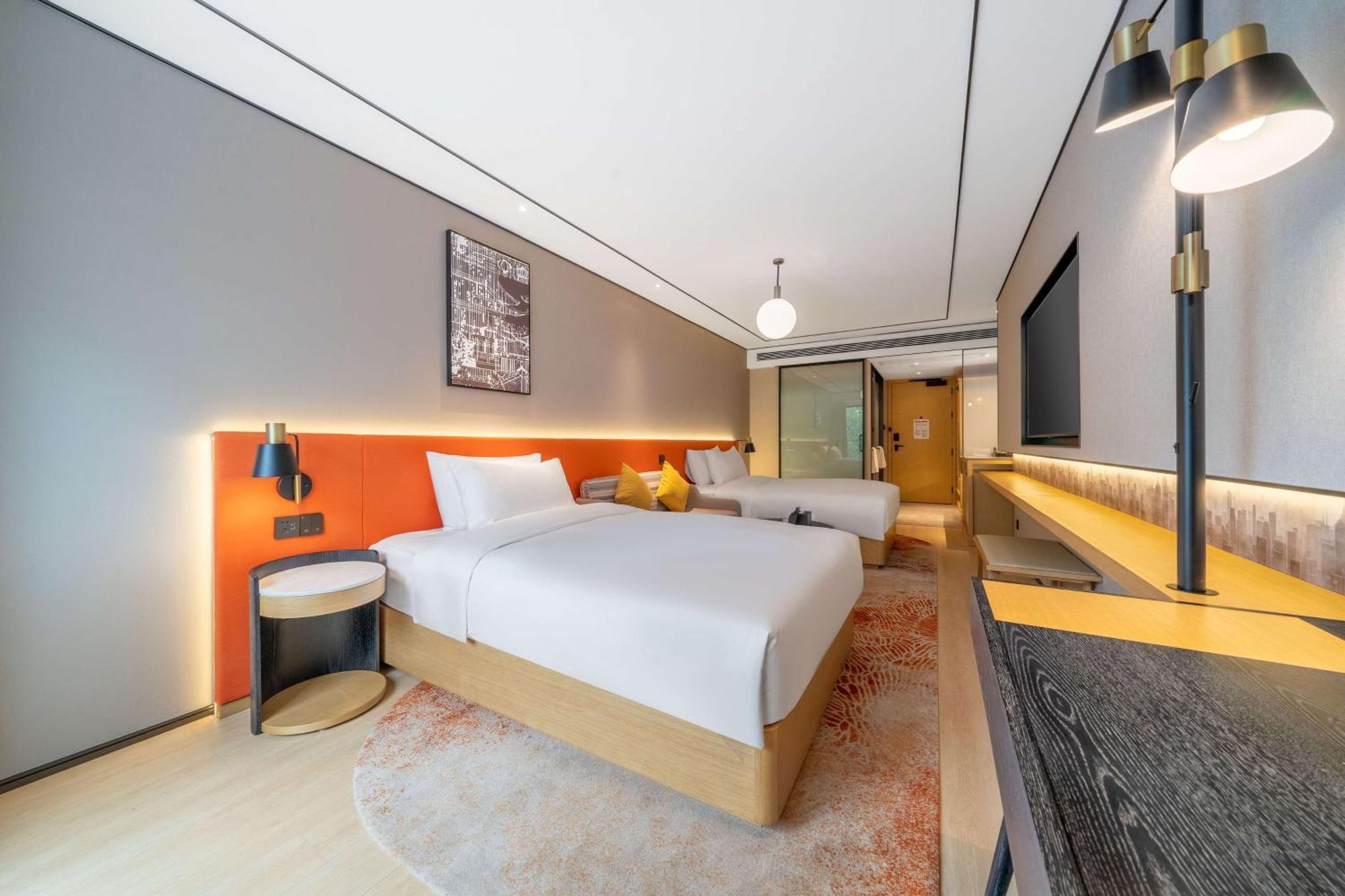 Hilton Garden Inn Chengdu Kuanzhai Alley Exterior photo
