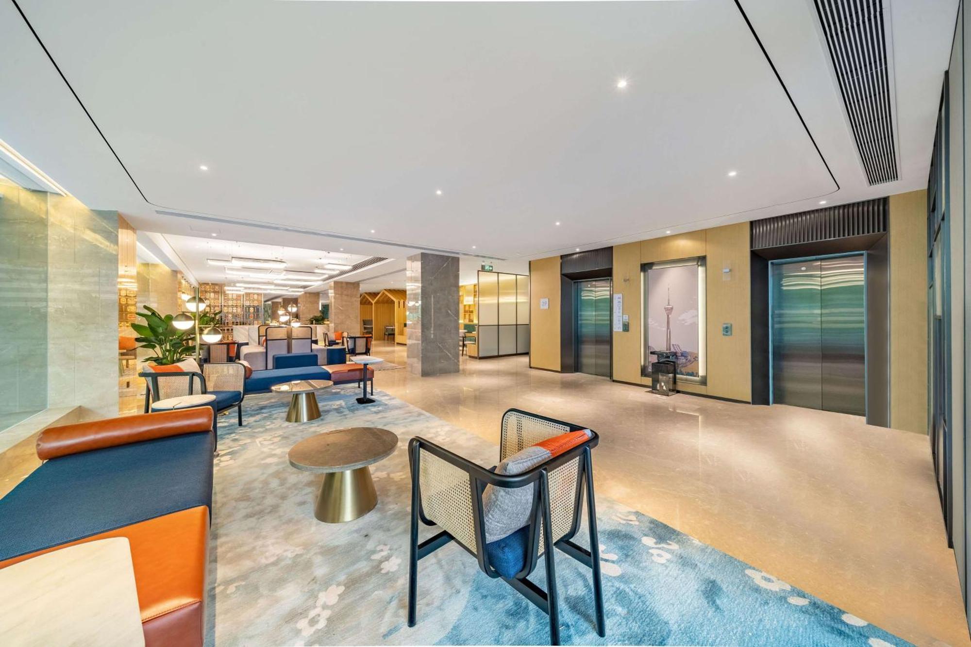 Hilton Garden Inn Chengdu Kuanzhai Alley Exterior photo
